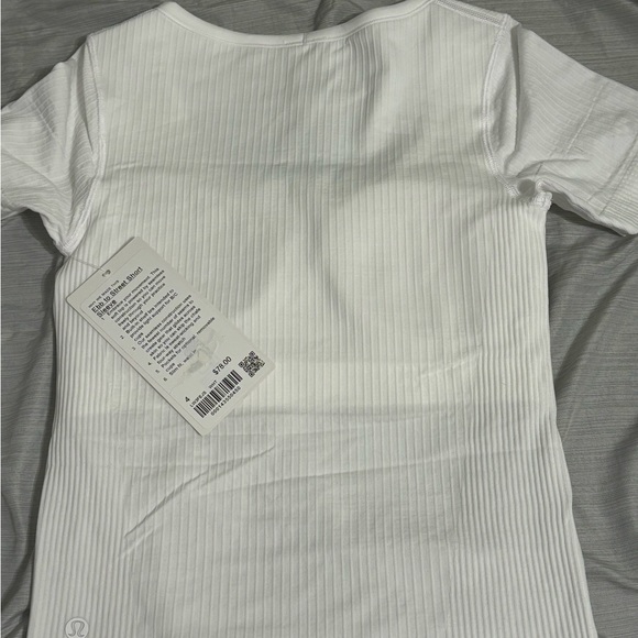 LULULEMON ebb to street short sleeve ( NEW WITH TAGS ) - Picture 3 of 5